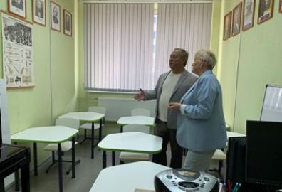 Глава муниципального округа проверила готовность музыкальной школы к новому учебному году.