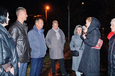 Ольга Колокольчикова приняла участие в обходе территории поселка Киевский по улицам Рабочая и Раздольная 